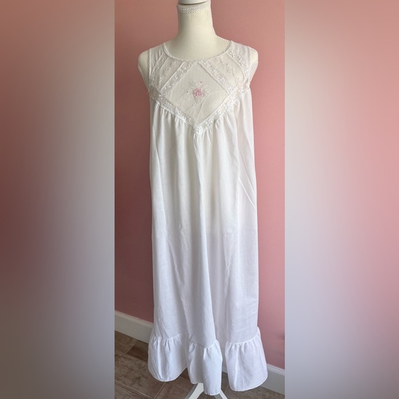 Deena Other - Vintage White Deanna Nightgown Women Size Sm Cotton Lingerie Cottagecore